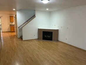 9240 N Mohawk Ave in Portland, OR - Building Photo - Building Photo