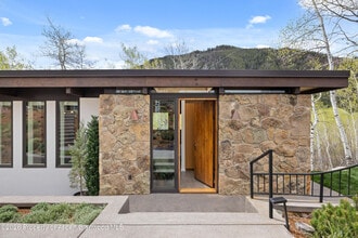284 Eastwood Rd in Aspen, CO - Building Photo - Building Photo
