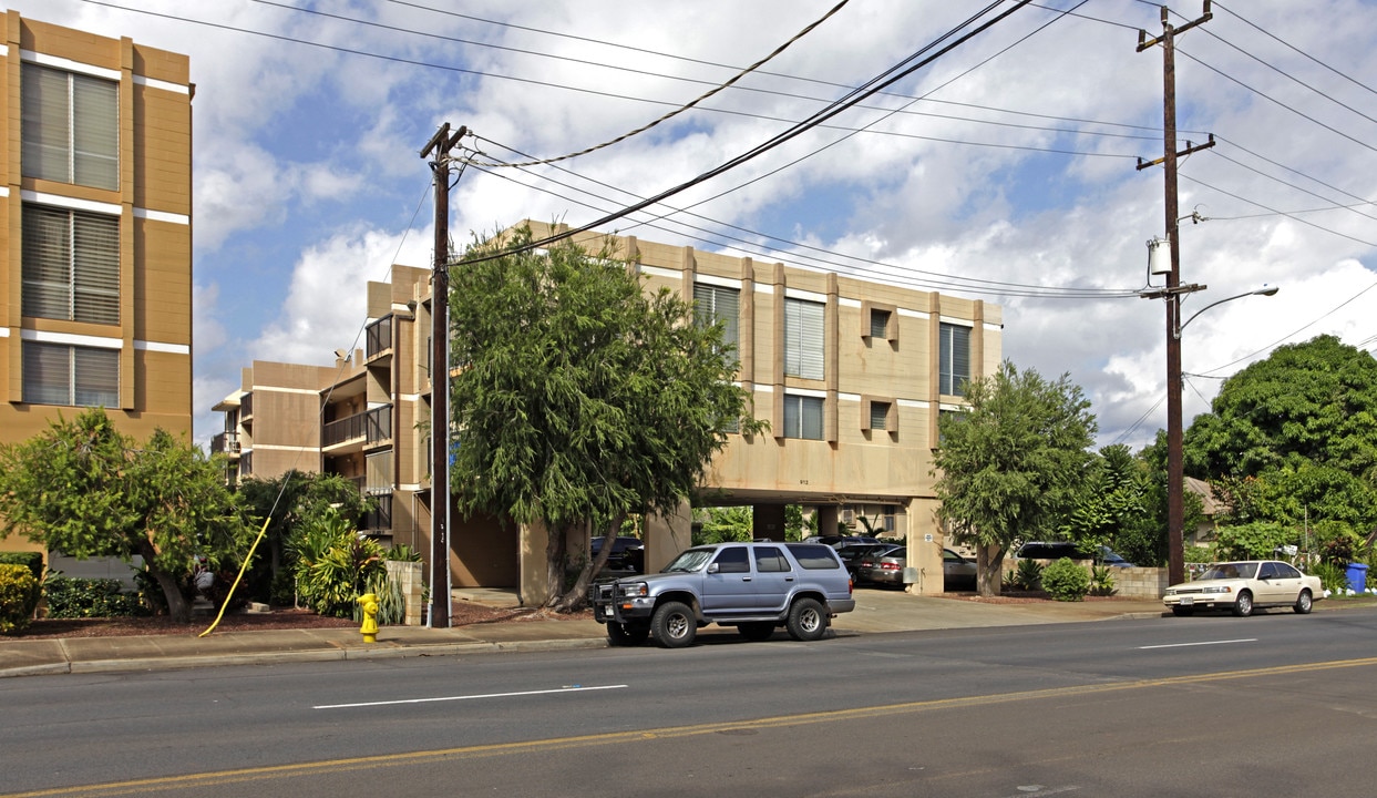 912 Lehua Ave in Pearl City, HI - Foto de edificio