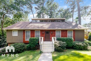 3767 Chestnut Ridge Ln in Vestavia Hills, AL - Building Photo