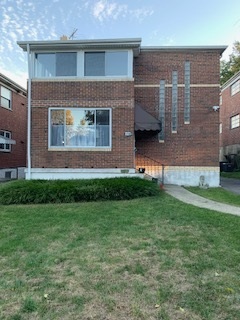 1125 Elm Park Dr, Unit #2 in Cincinnati, OH - Foto de edificio