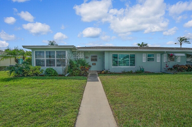 property at 202 W High Point Terrace