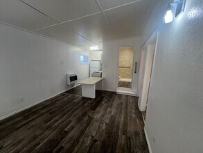 512 W 15th St in Portales, NM - Building Photo - Building Photo