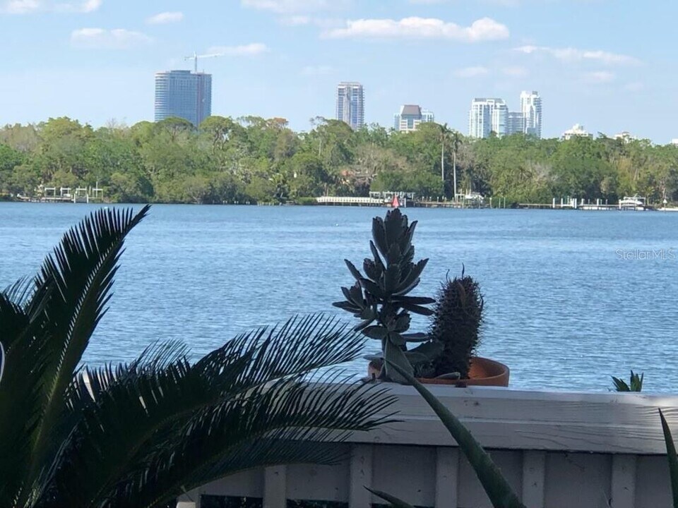 247 Pompano Dr SE in St. Petersburg, FL - Building Photo