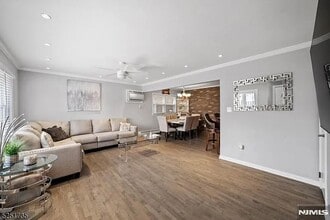 511 Davis Ave, Unit 2nd Floor in Kearny, NJ - Building Photo - Building Photo