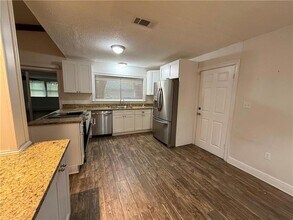 306 Clover Dr in Slidell, LA - Building Photo - Building Photo