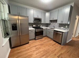 4528 N Lincoln Ave, Unit 2 in Chicago, IL - Building Photo - Building Photo