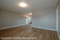 105 W 41st St photo'