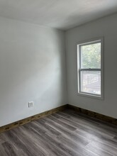 3242 W 92nd St, Unit Upstairs in Cleveland, OH - Building Photo - Building Photo