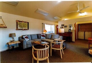 231 Heacock Ave in Florence, MT - Foto de edificio - Building Photo