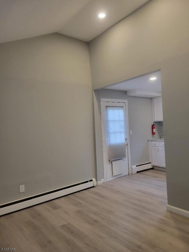 16 Beech Ct in Ringwood, NJ - Building Photo - Building Photo