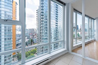 131 Regiment Square in Vancouver, BC - Building Photo - Building Photo