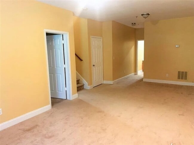 4896 Pinnacle Dr in Stone Mountain, GA - Building Photo - Building Photo