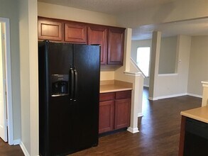 5532 Floating Leaf Dr in Indianapolis, IN - Building Photo - Building Photo