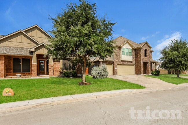 property at 724 Great Cloud Dr