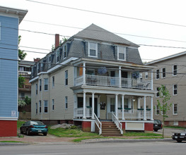 130 Park Ave in Portland, ME - Foto de edificio - Building Photo