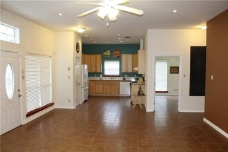 109 W 38th St in Austin, TX - Building Photo - Building Photo