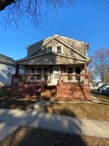 438 S 65th St in Milwaukee, WI - Building Photo