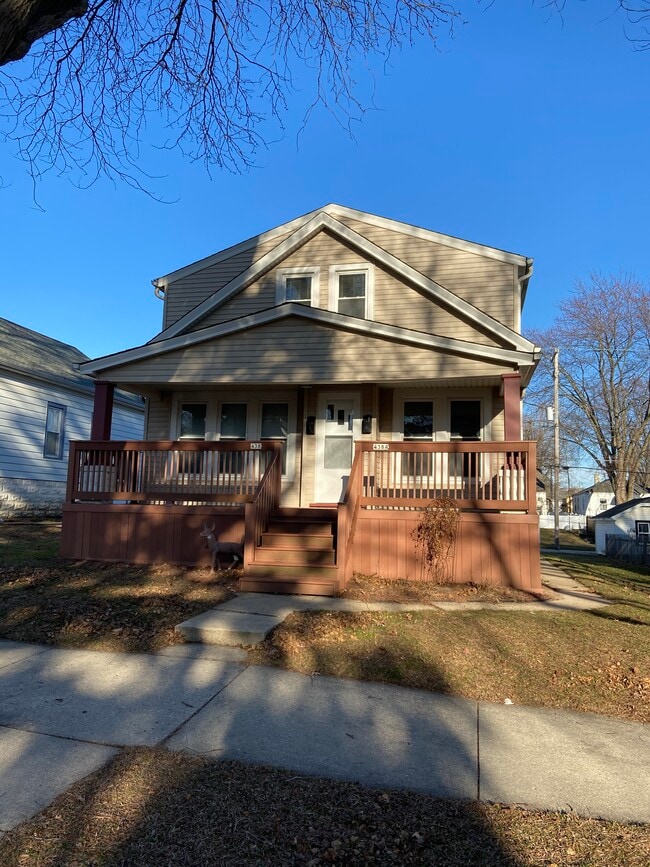 property at 438 S 65th St