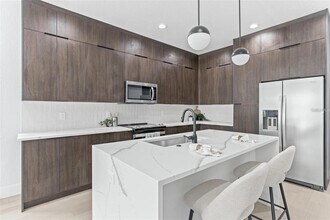 2512 W Chestnut St in Tampa, FL - Building Photo - Building Photo