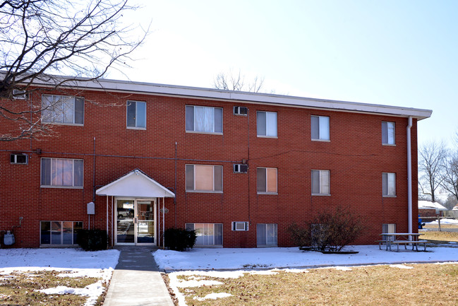 Francis Apartments in Beech Grove, IN - Building Photo - Building Photo