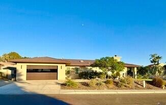 1330 W Ridgeview Dr in Yuma, AZ - Building Photo