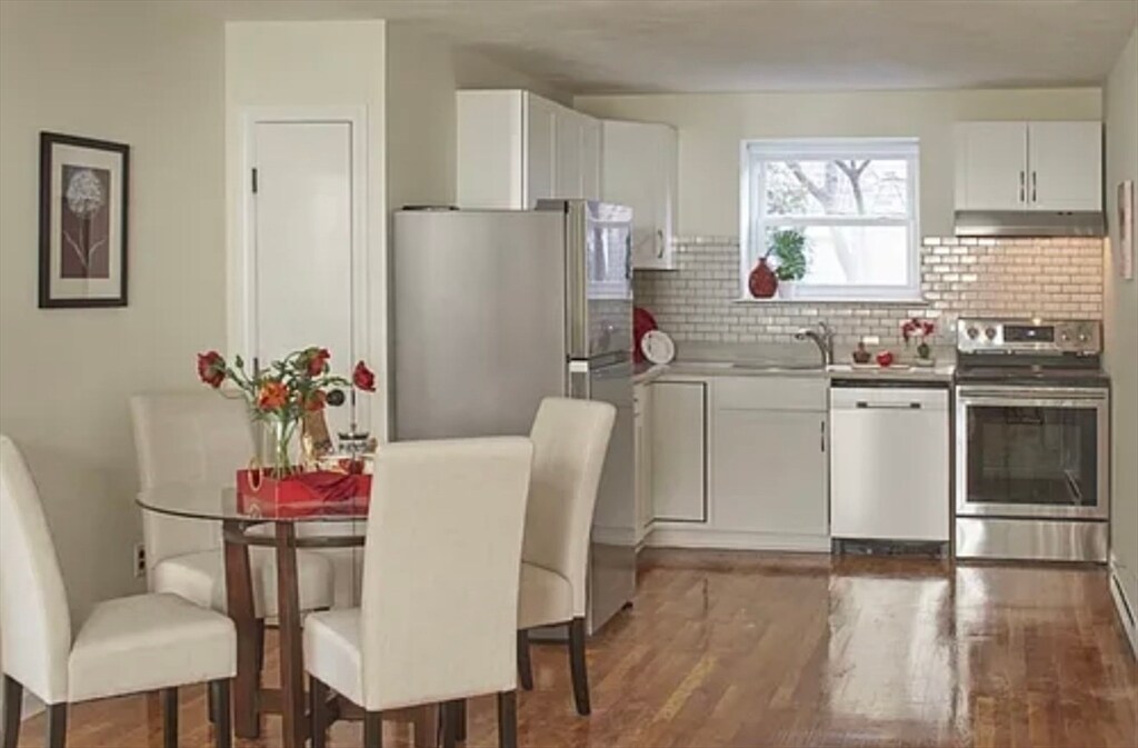 104 Trowbridge St, Unit 4R in Cambridge, MA - Foto de edificio