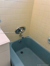 1165 NW 63rd St in Miami, FL - Building Photo - Building Photo