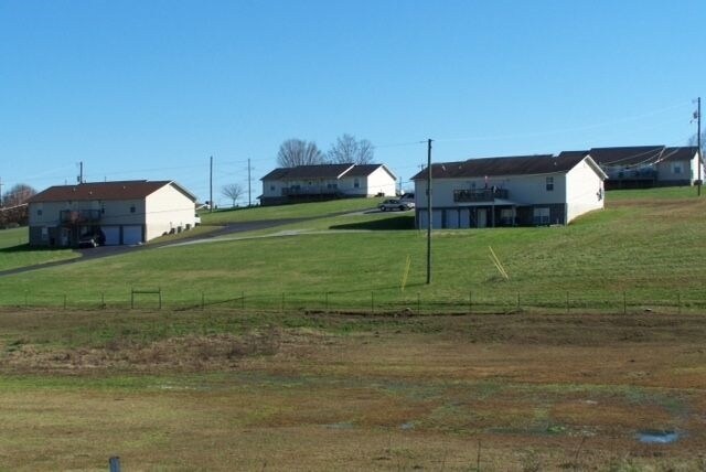 337 Porterfield Gap Rd in Seymour, TN - Foto de edificio