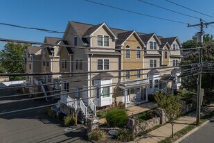 108 Seaside Ave in Stamford, CT - Building Photo