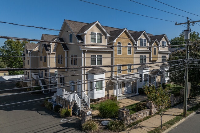 108 Seaside Ave