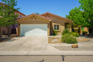 7547 Willow Run Dr NE in Albuquerque, NM - Building Photo