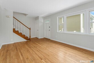 85 Burwood Ave in Stamford, CT - Building Photo - Building Photo