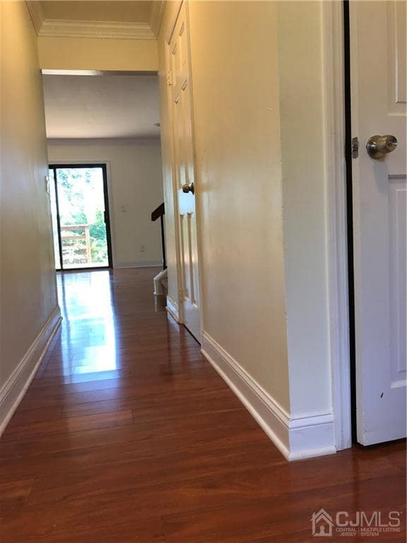 10 Dogwood Dr in Edison, NJ - Building Photo - Building Photo