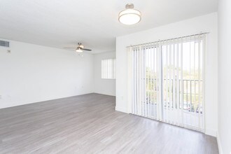 Doral Terrace Apartments - 4-5 Year Wait List in Doral, FL - Building Photo - Interior Photo