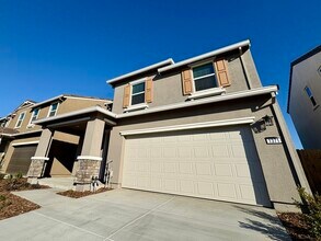 1371 Leonhardt Lp in Lincoln, CA - Building Photo - Building Photo