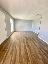 1924 16th St in Lubbock, TX - Foto de edificio - Building Photo