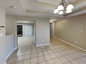 1111 North St in Green Cove Springs, FL - Foto de edificio - Building Photo