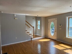 955 Pleasant St in Weymouth, MA - Building Photo - Building Photo