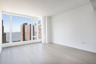 50 West St in New York, NY - Building Photo