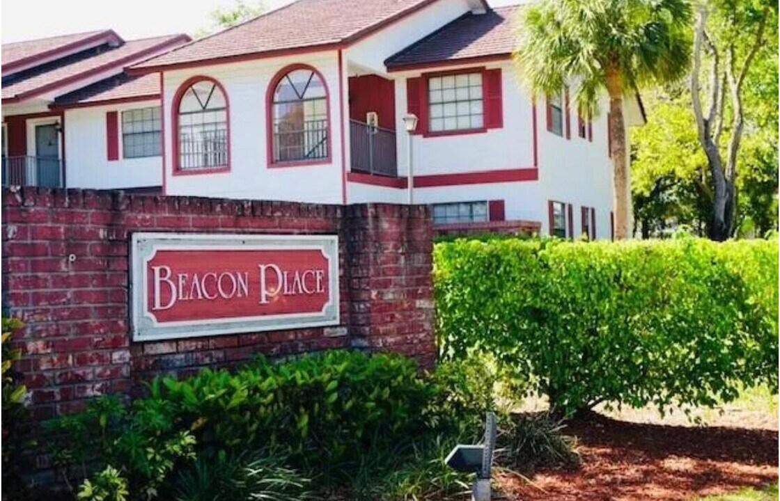 2562 NW 89th Dr in Coral Springs, FL - Building Photo