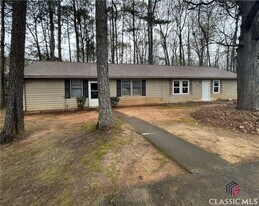 117 Timber Dr in Winterville, GA - Building Photo