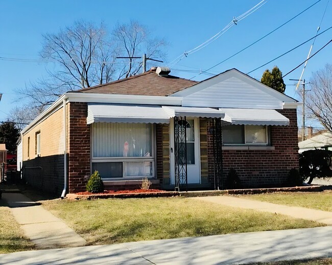 property at 10200 S Crandon Ave