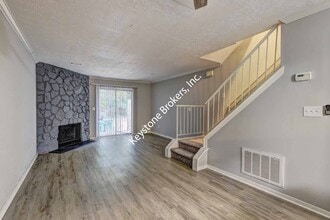 6706 Witherington Ct NW in Norcross, GA - Building Photo - Building Photo