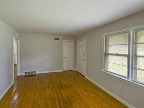 1485 Carol Dr in Memphis, TN - Building Photo - Building Photo