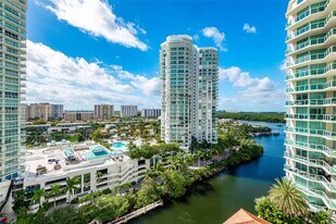 200 Sunny Isles Blvd in Sunny Isles Beach, FL - Building Photo