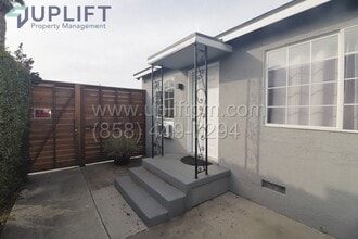4233-4239 Swift Ave in San Diego, CA - Building Photo - Building Photo