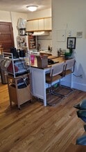 16 Garrison Ave, Unit 13 in Somerville, MA - Building Photo - Building Photo