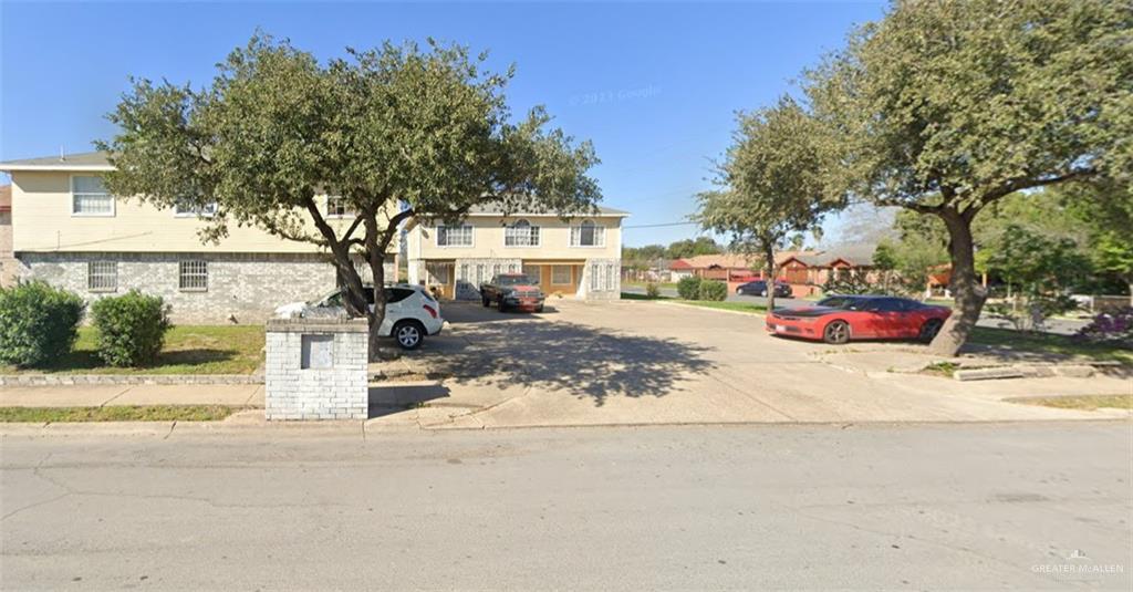 417 N 28th St in McAllen, TX - Building Photo