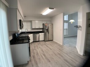 3270 Haverhill Dr in Aurora, IL - Building Photo - Building Photo